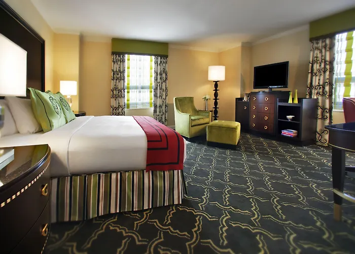 Hotel The Palmer House Hilton 4*