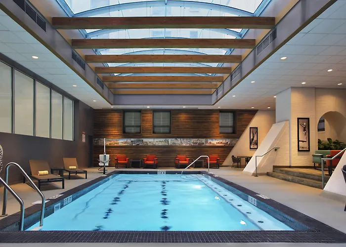 Hotel The Palmer House Hilton 4*