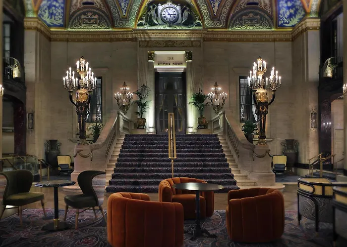 The Palmer House Hilton Hotel 4*