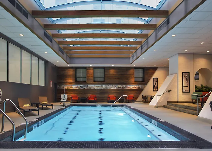 Hotel The Palmer House Hilton 4*