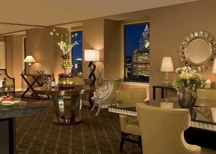 The Palmer House Hilton Hotel 4*