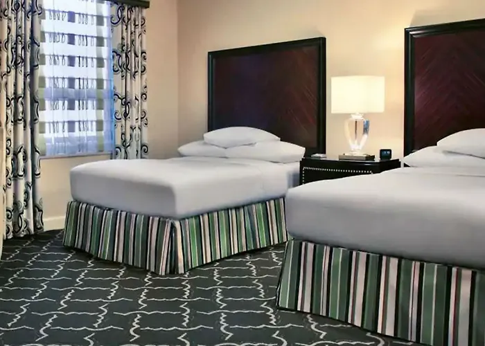 Hotel The Palmer House Hilton 4*